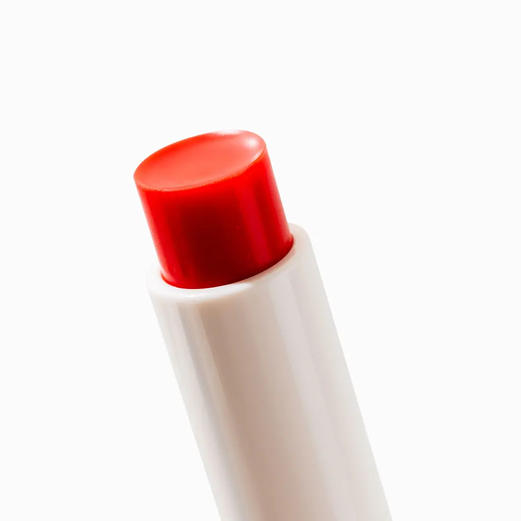 glutanex-lip-glow-balm-soft-scarlet-2-1.webp